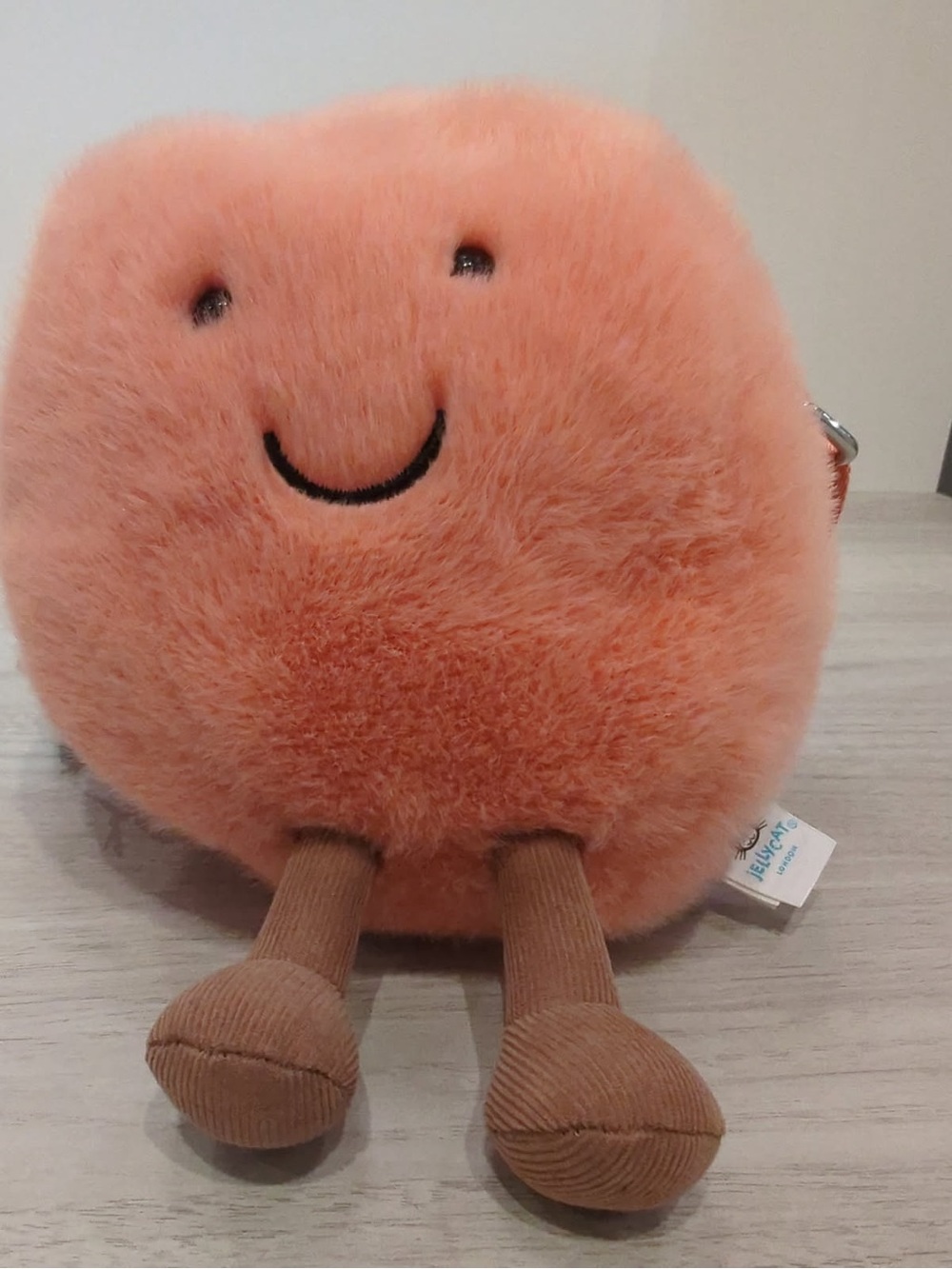 Jellycat Amusables Peach Shoulder Bag - Picture 7 of 12